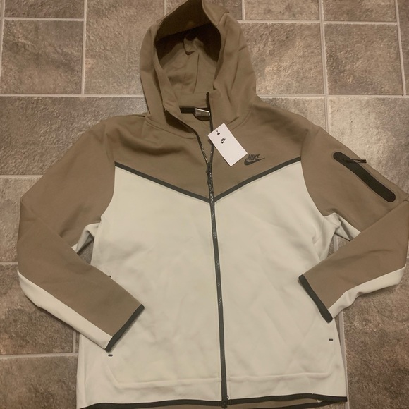 Nike | Shirts | Nike Sportswear Tech Fleece Fz Hoodie Sandalwood Cu448928  Mens Xl | Poshmark